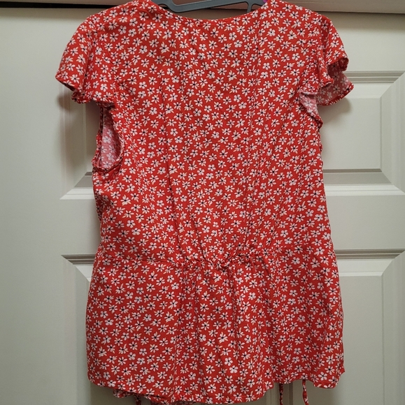 Cute Red Wrap Flower Print Shirt - Picture 2 of 5
